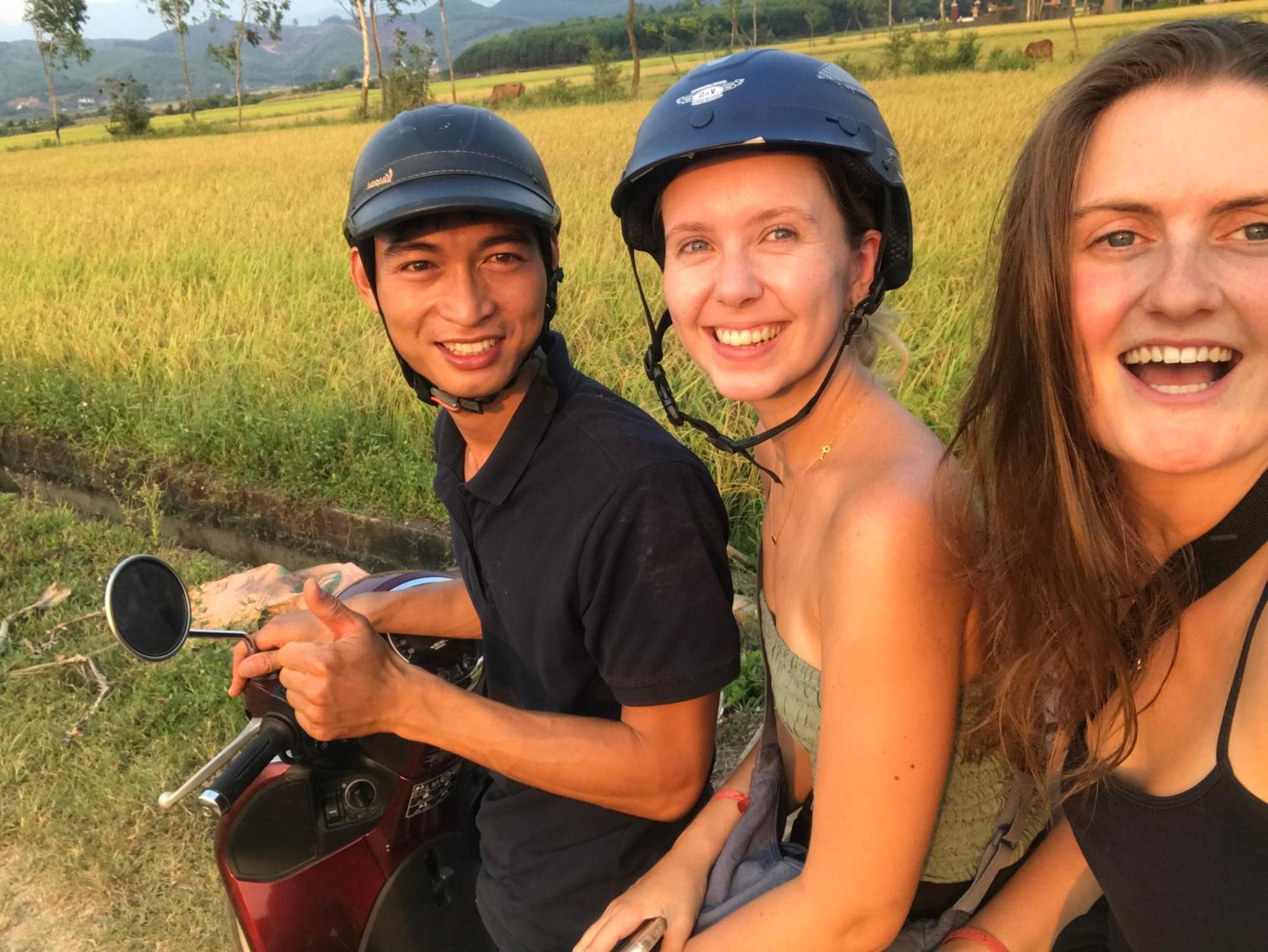 Happy Field Homestay Phong Nha Eksteriør bilde